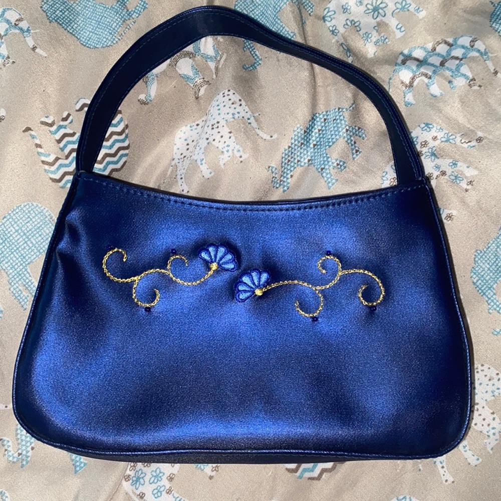 Beautiful Avon shoulder bag Y2K